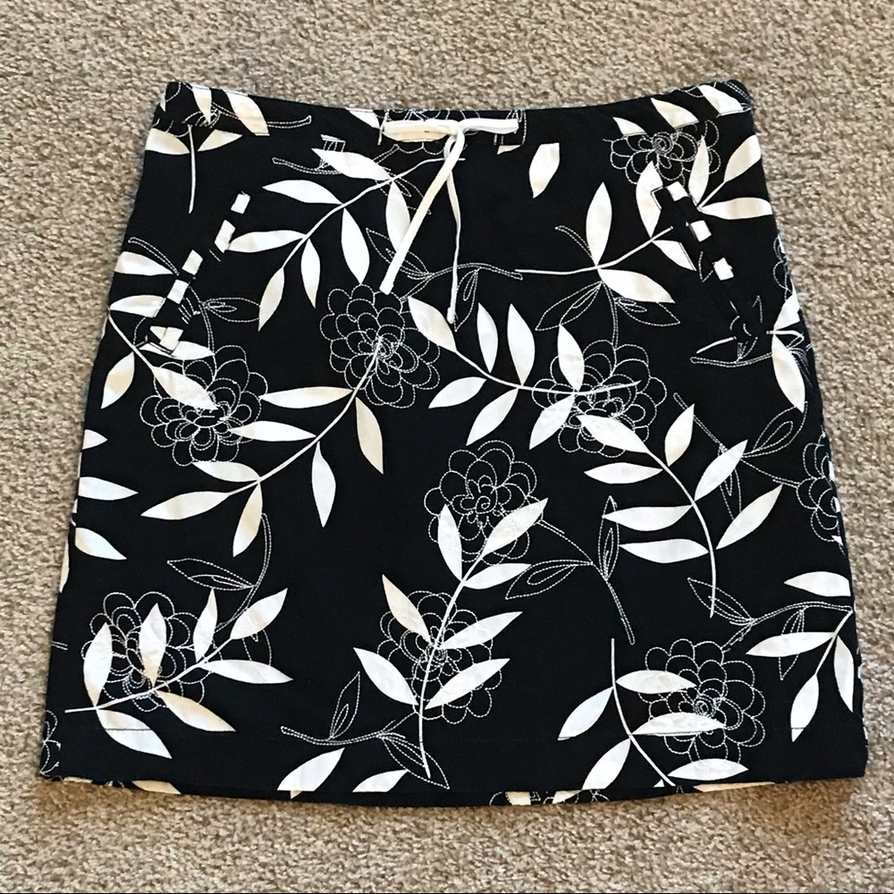 Loft Ann Taylor Black & White Embroidered Skirt